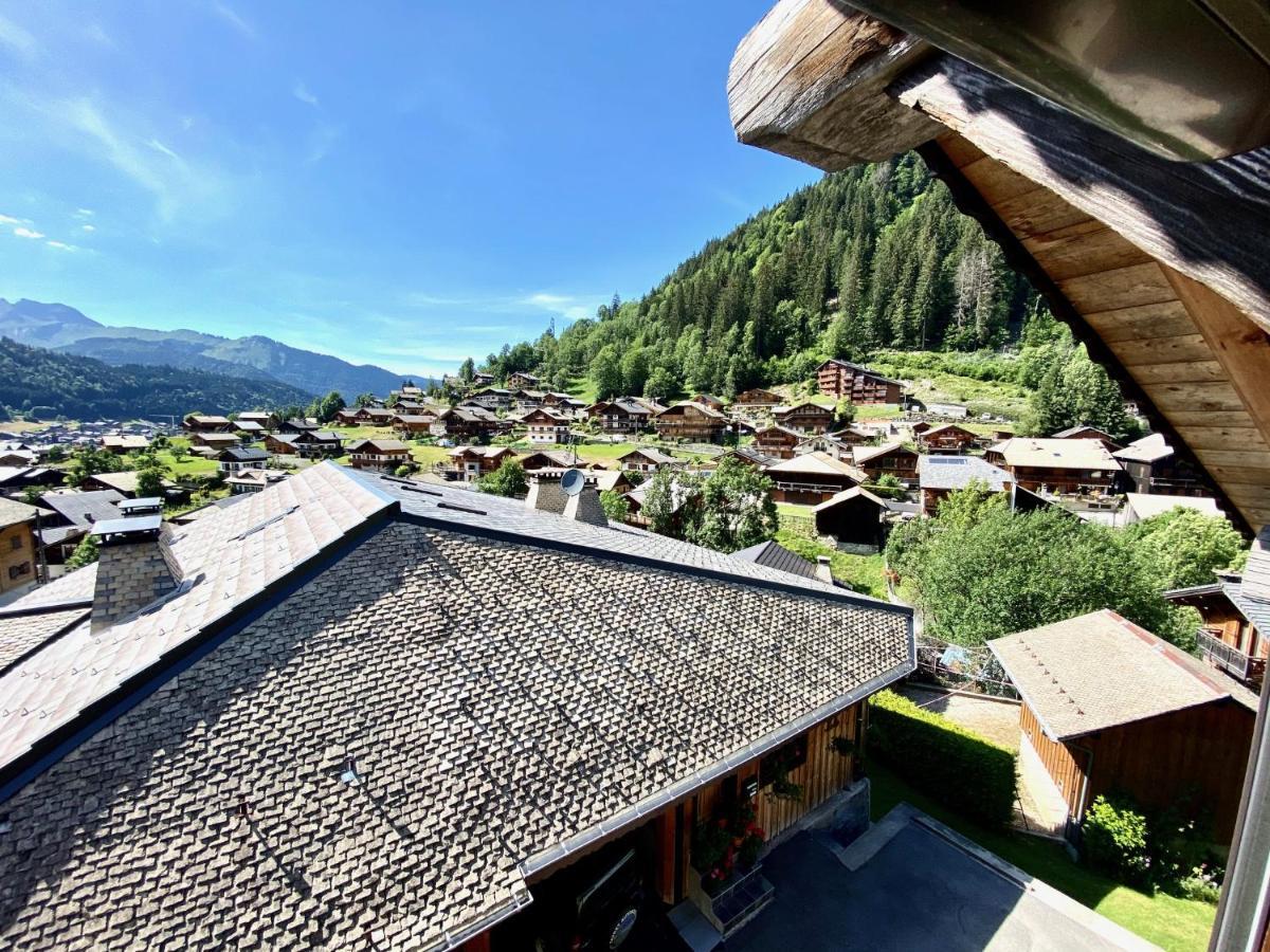 Chalet In Morzine Sleeping 12 With Sauna Exteriör bild