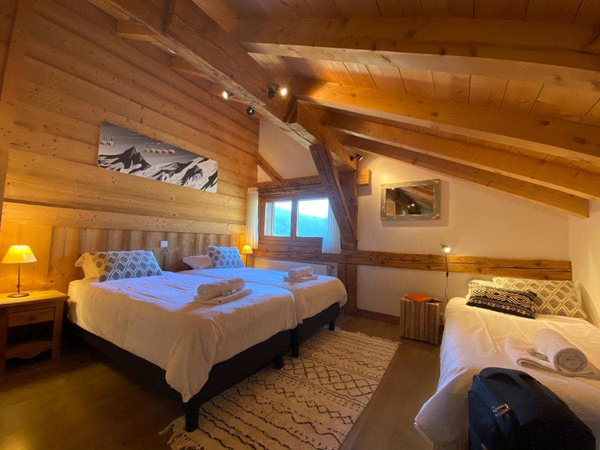 Chalet In Morzine Sleeping 12 With Sauna Exteriör bild