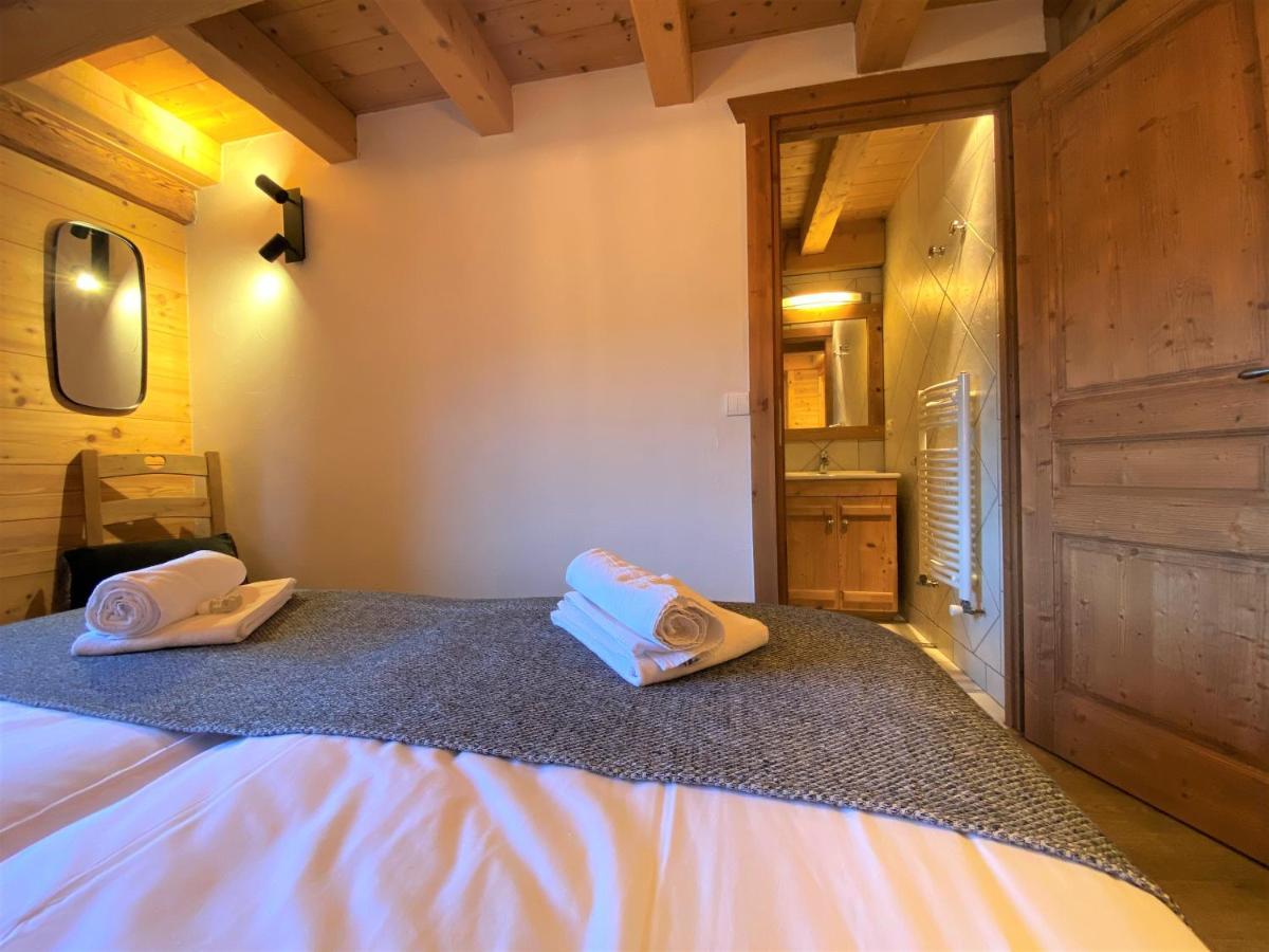 Chalet In Morzine Sleeping 12 With Sauna Exteriör bild